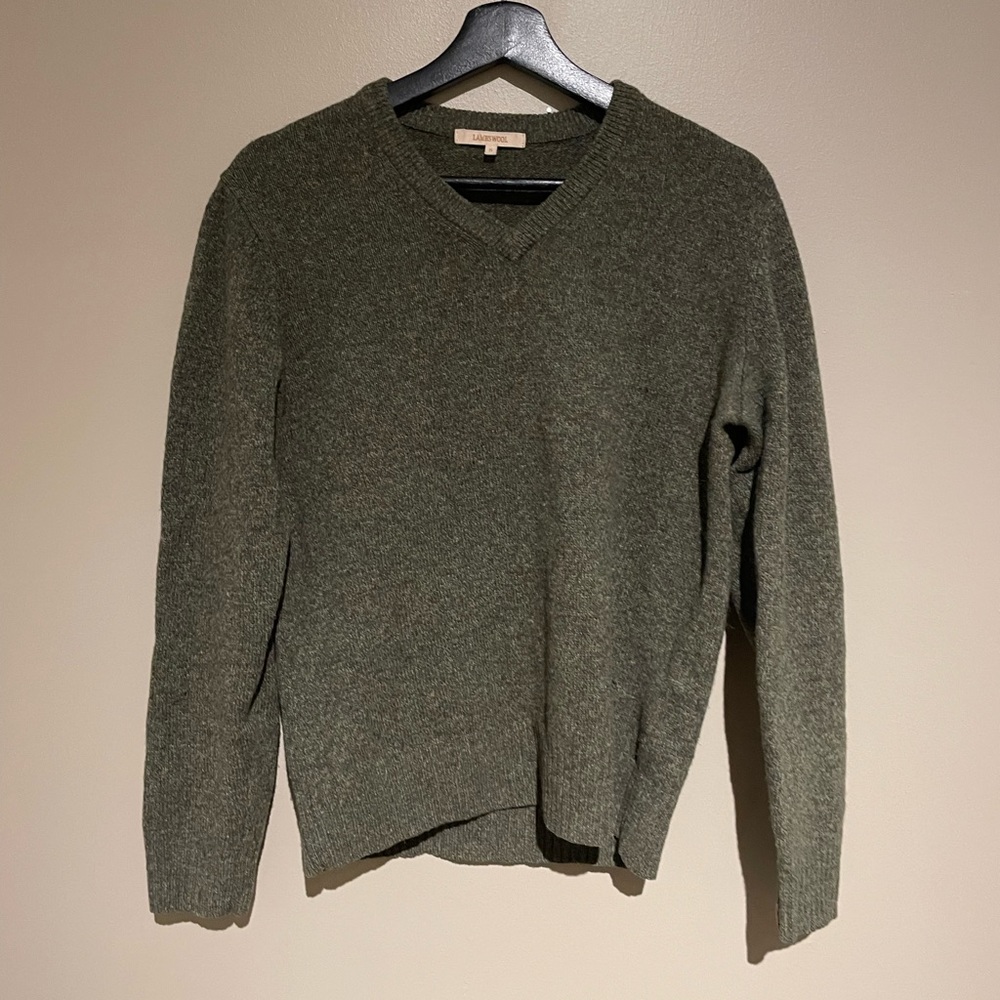 Men’s Lambs Wool Uniqlo Sweater